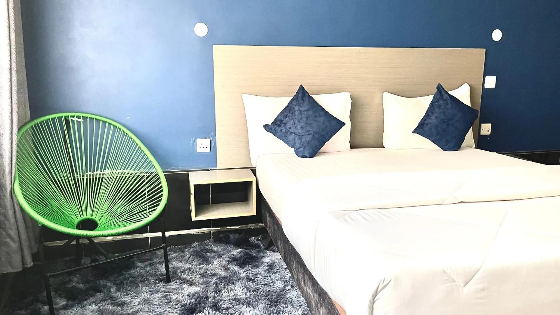 Ashleys Hotel Kampala Bed & Breakfast