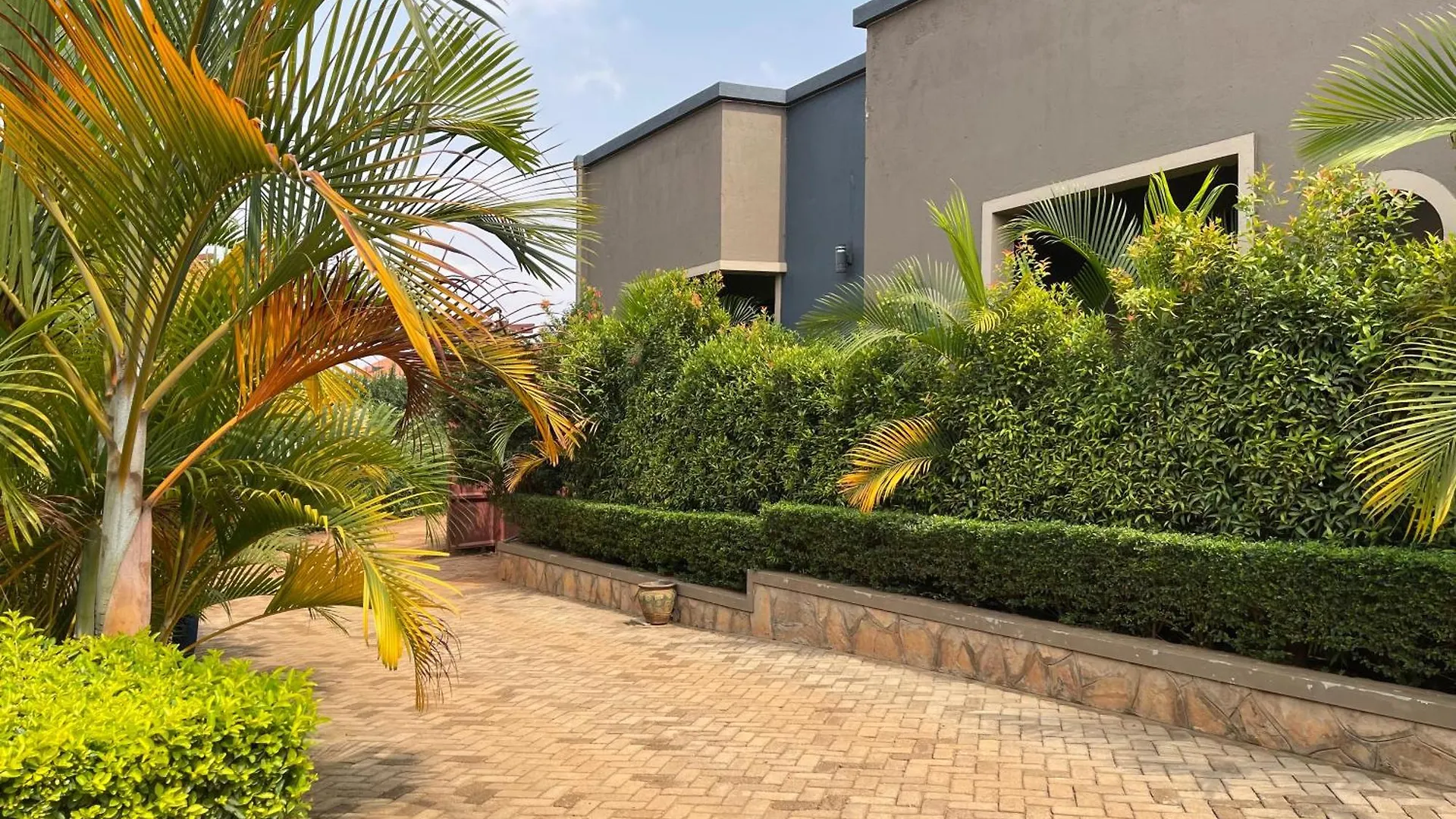 Ashleys Hotel Kampala